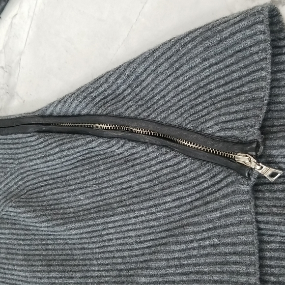 Milly of New York  Gray longsleeved turtleneck sweater size Petite - Picture 9 of 15